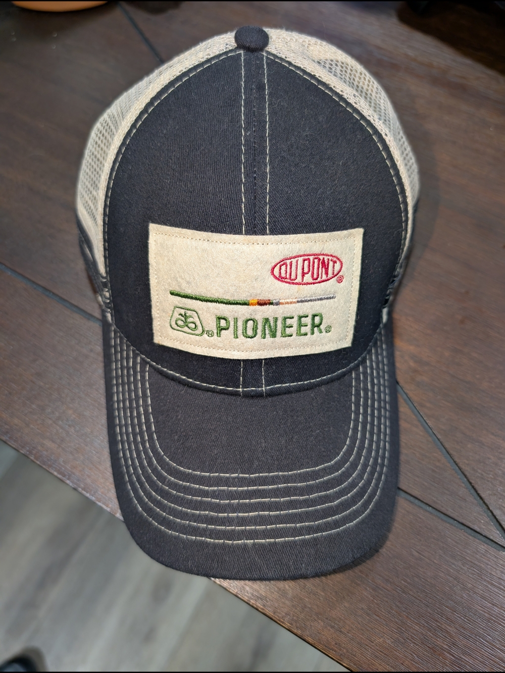 Black & Tan Trucker Cap